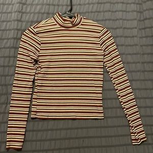 Women’s small long sleeve crop top